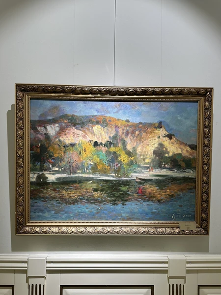 Удобный гид, чтобы спокойно в своем темпе погулять по Грозному)