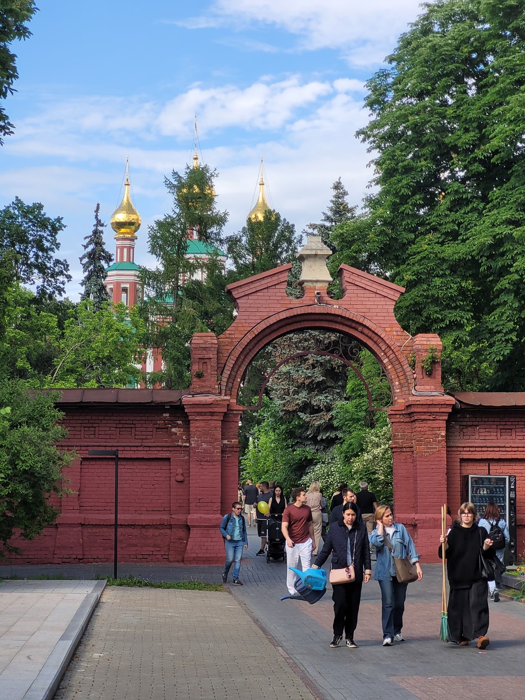 Новодевичий монастырь и Новодевичье кладбище (Ирина)