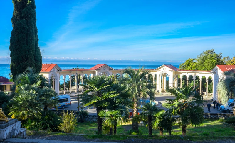 Природа и история Абхазии - поездка из Адлера