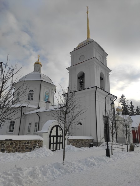 Изборск, Мальская долина и Печоры: автомобильная экскурсия (всё включено) (Юлия)