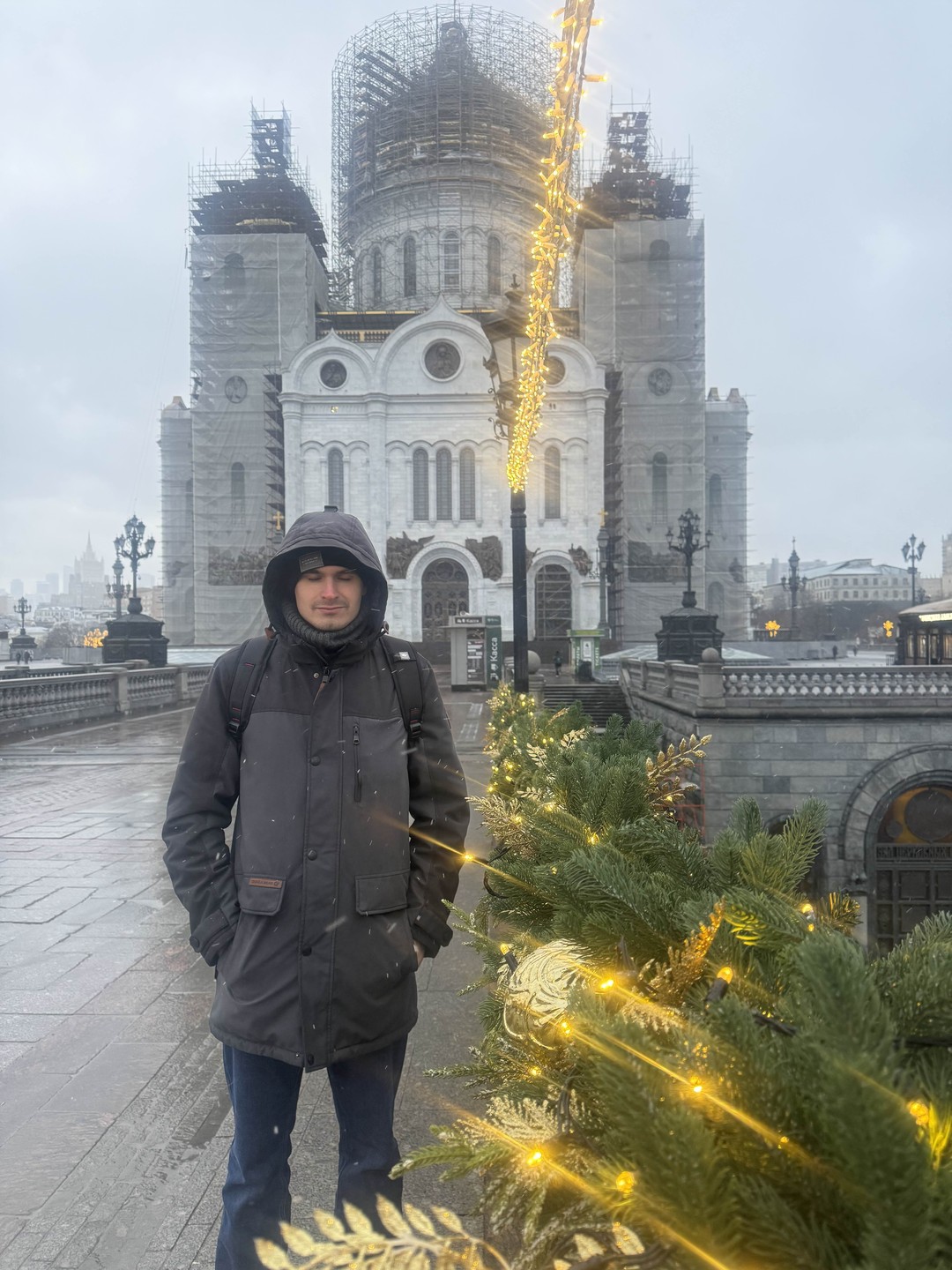 Спасибо за экскурсию. Прекрасное время препровождения! Хоть день был пасмурный, у нас останутся самые яркие воспоминания!