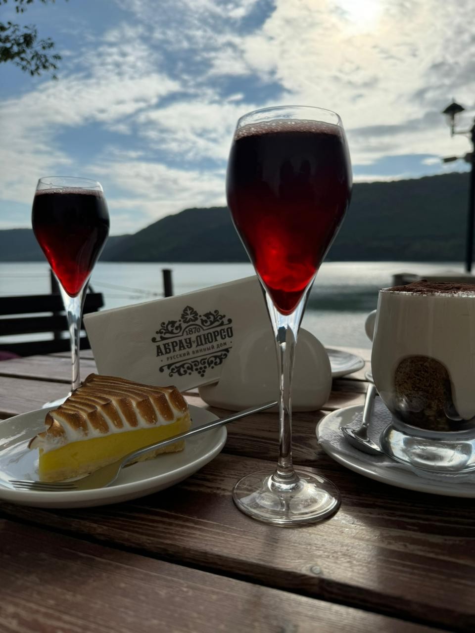 Абрау-Дюрсо, или Добро пожаловать в черноморскую Швейцарию (Елена)