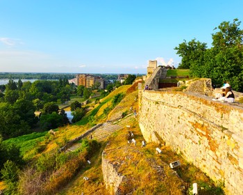 Пещера Райко, Голубацкая крепость и Белград