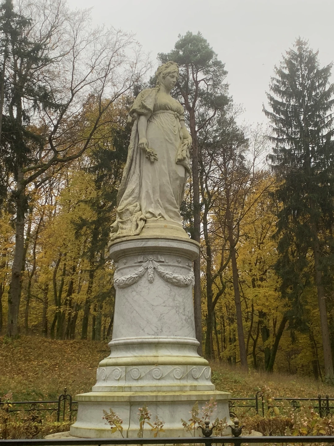 Гид Светлана большая молодец, много рассказала и показала в Советске. Не хватило интересного в Немане (соотношение