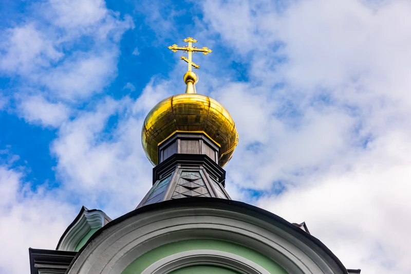 Православные святыни Петербурга: от Казанского собора до Оптиной пустыни