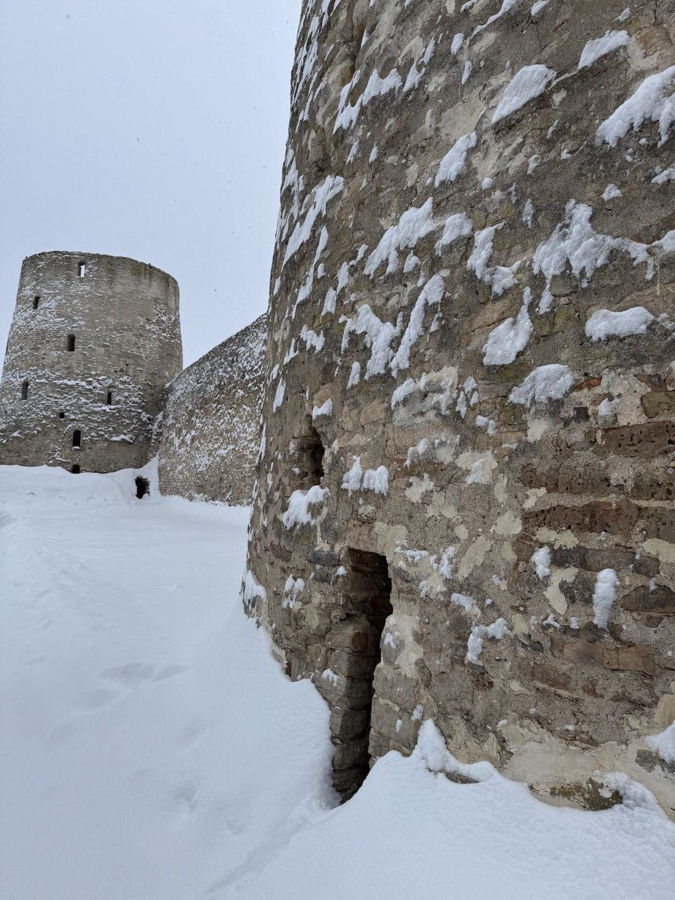 Путешествие по Псковской земле с Марией рекомендую всем! Интересно, информативно, комфортно!!! Окунулись в историю Руси, в