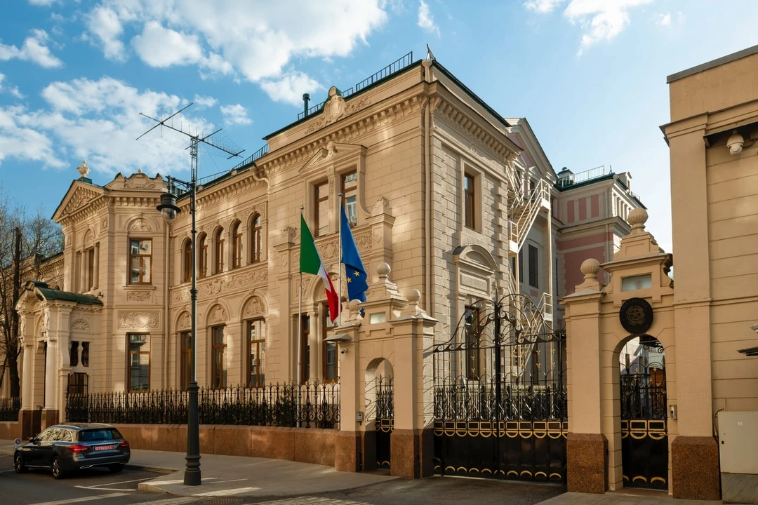 здания посольства в&nbsp;москве