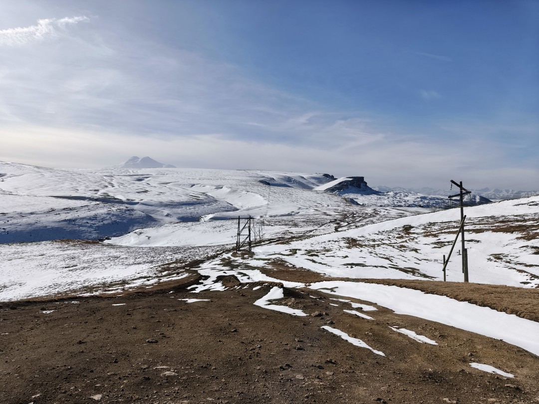 Ездили на плато Бермамыт с заездом в дом Хычинов. Хычины там очень вкусные, надо брать! Местечко