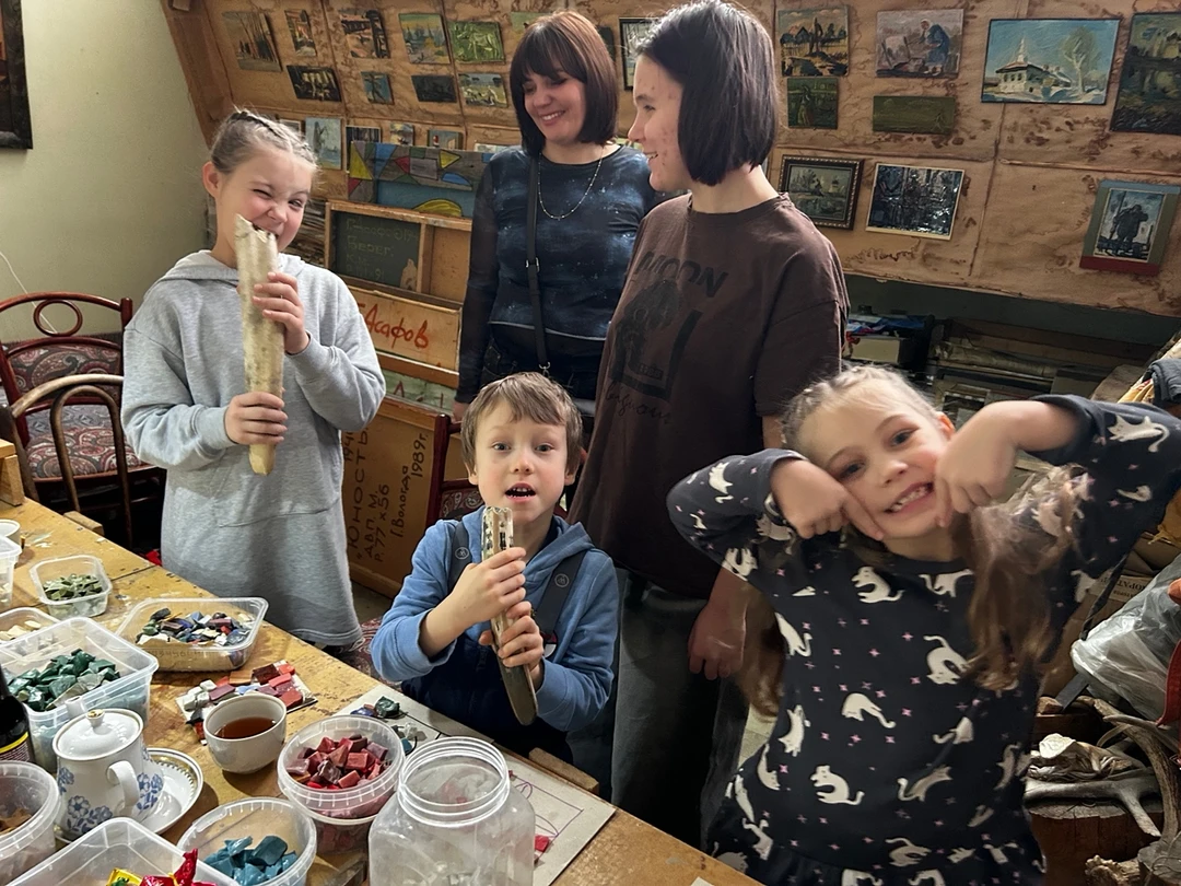 Приходили в мастерскую с подругой и детьми, все в большом восторге, впечатления нас очень долго еще