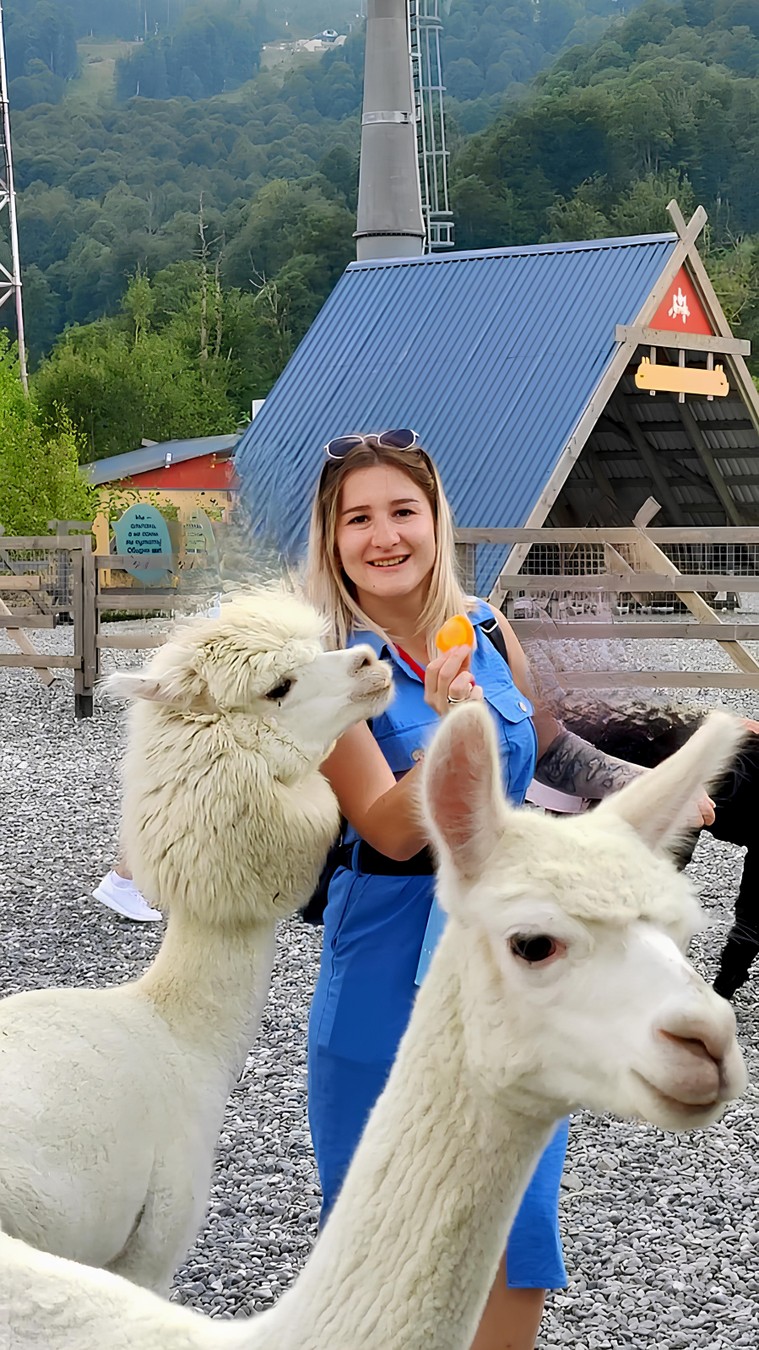 Все курорты Красной Поляны: групповой трансфер + экскурсия (6/8)