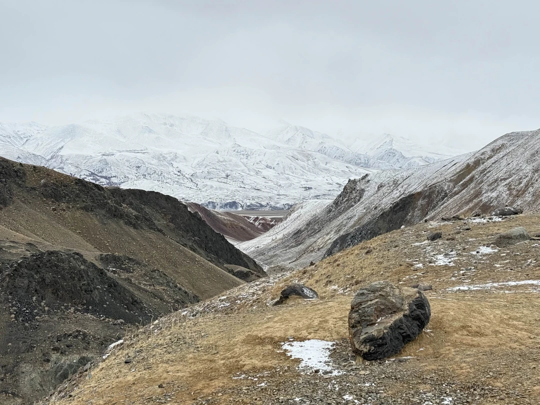 Это был мой восторг!!! Не первый мой такой тур, но Константин огромный молодец!!! Показал Алтай во