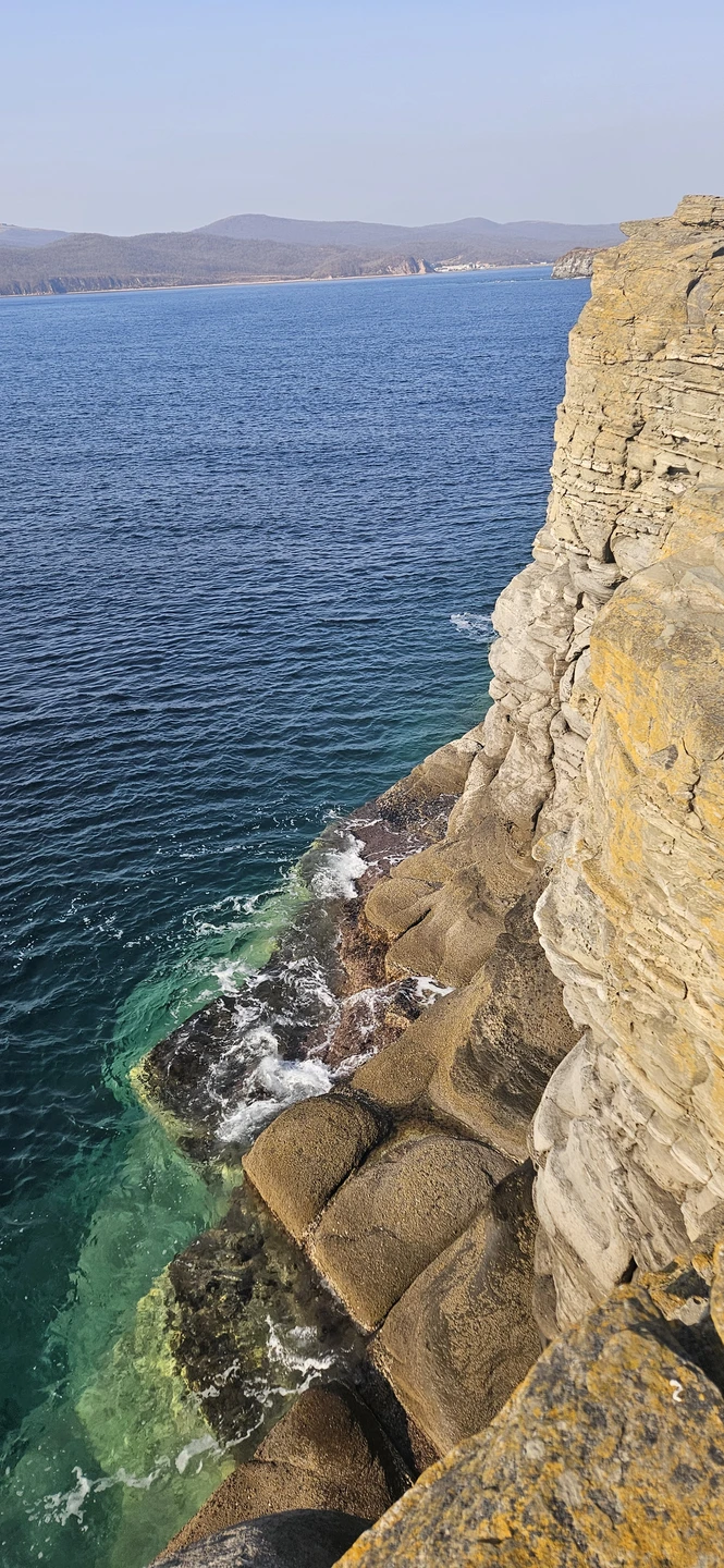 Экскурсия очень насыщенная. Не смотря на то, что посещали самые популярные локации рядом с Владивостоком, красоты