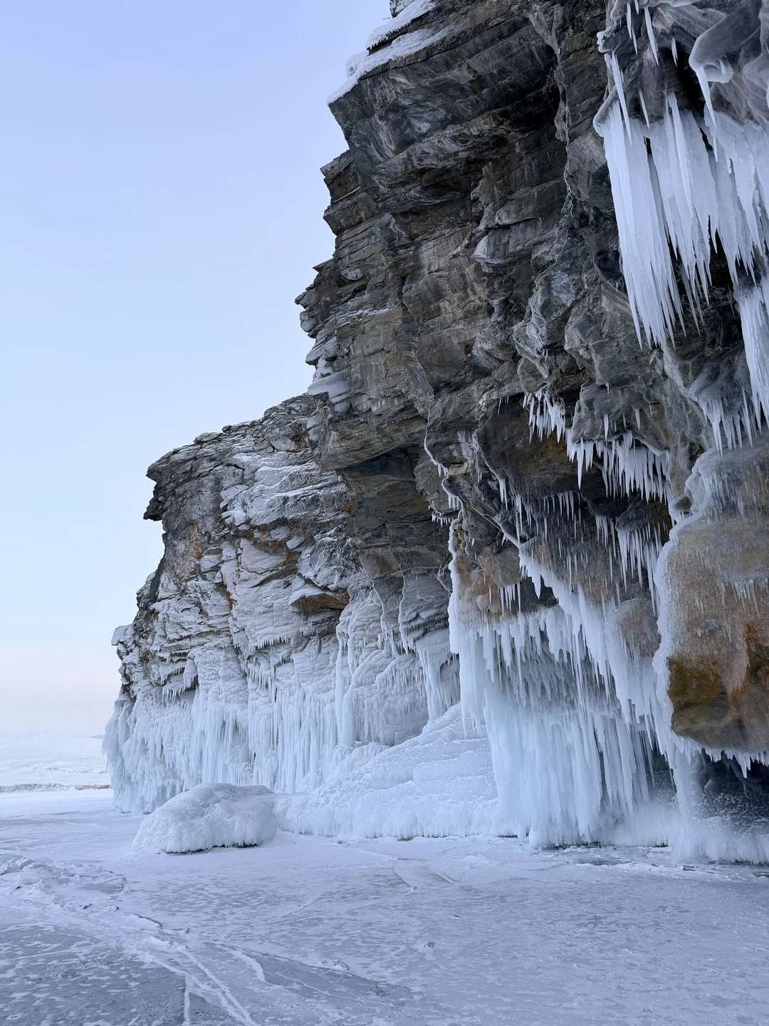 Благодарим Алексея за шикарную экскурсию, он показал нам все красоты Байкала, всю дорогу рассказывал интересные факты