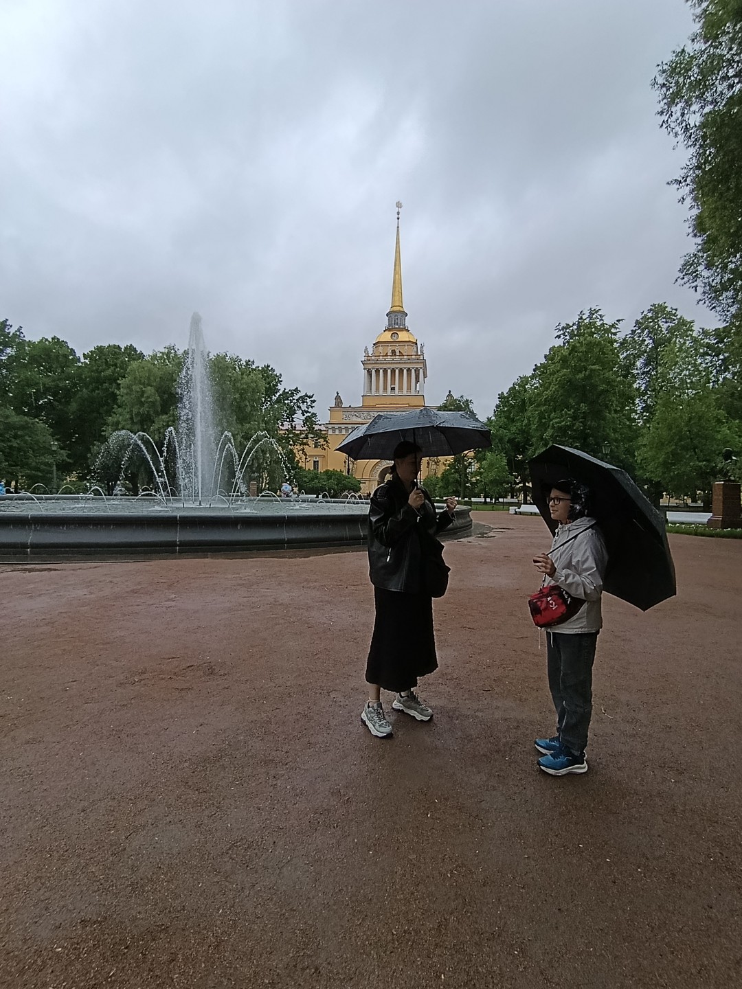 Отличная экскурсия. Ребенку 11 лет интересно было проверить свой уровень знаний английского языка. Экскурсовод нашла общий