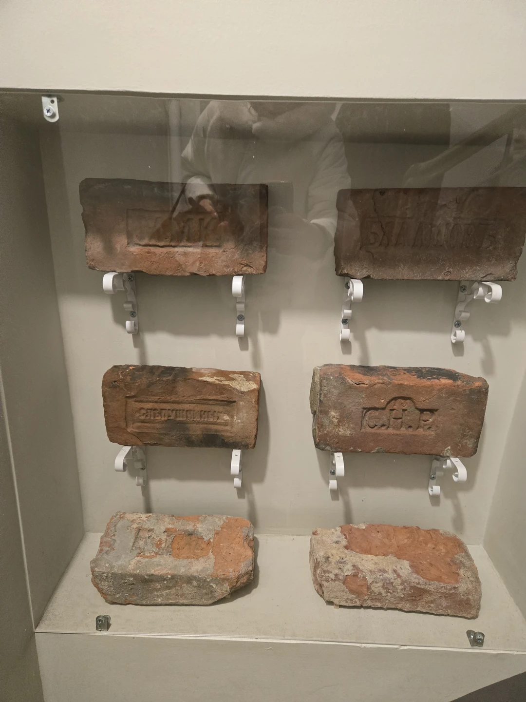 Экскурсия отличная. Было очень интересно. Благодарю Вас за профессионализм и глубокие знания истории. Вы потрясающий рассказчик