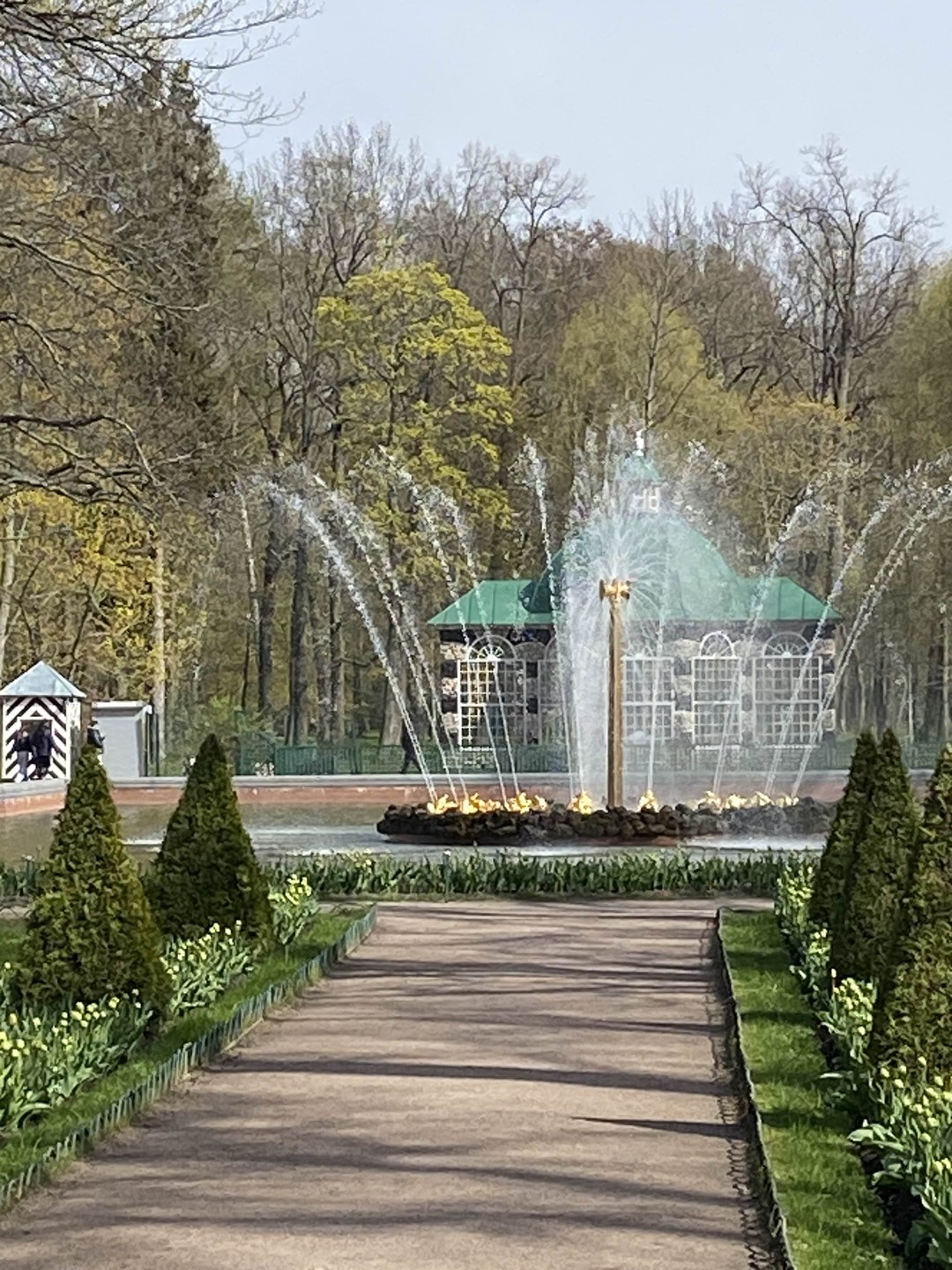 Из Санкт-Петербурга в Петергоф и Кронштадт: 2 города за 1 день (Оксана)