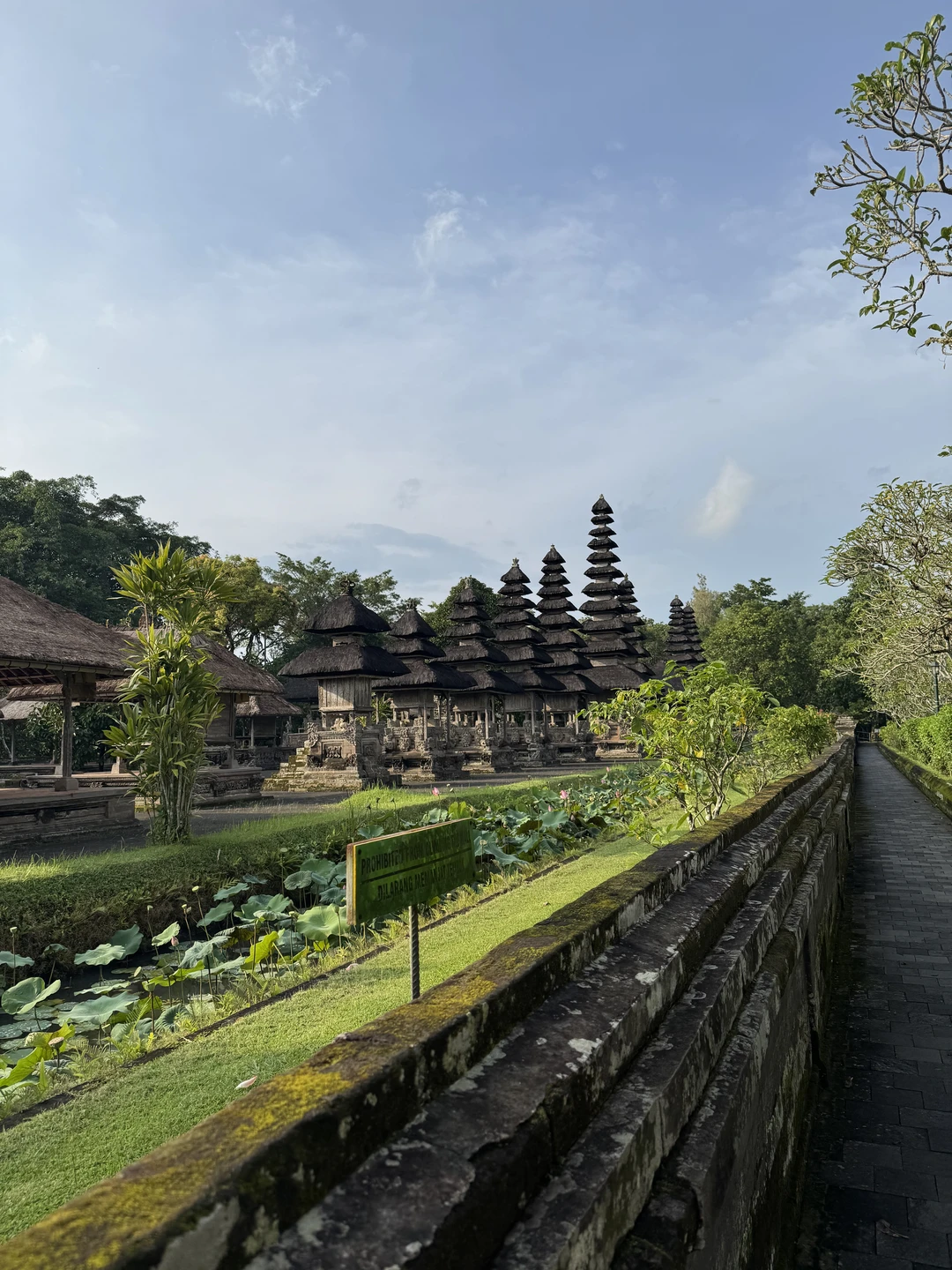 Потрясающая экскурсия. Гид Дви замечательный гид. Интересно рассказывает, круто фотографирует, показывает красивые места, сам по себе