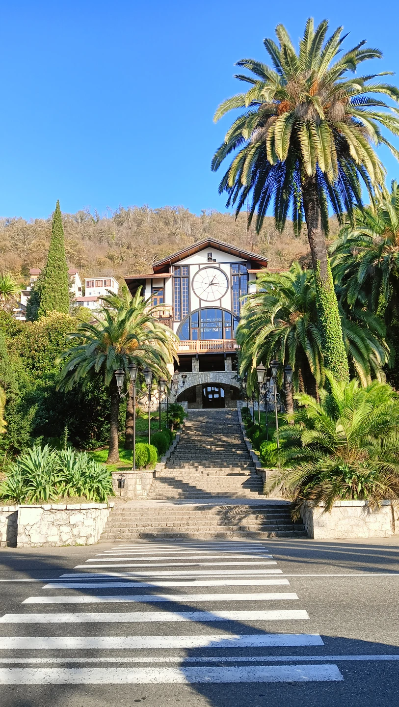 Очень понравилось. Михаил просто великолепно провел экскурсию, с большой любовью к своей Родине