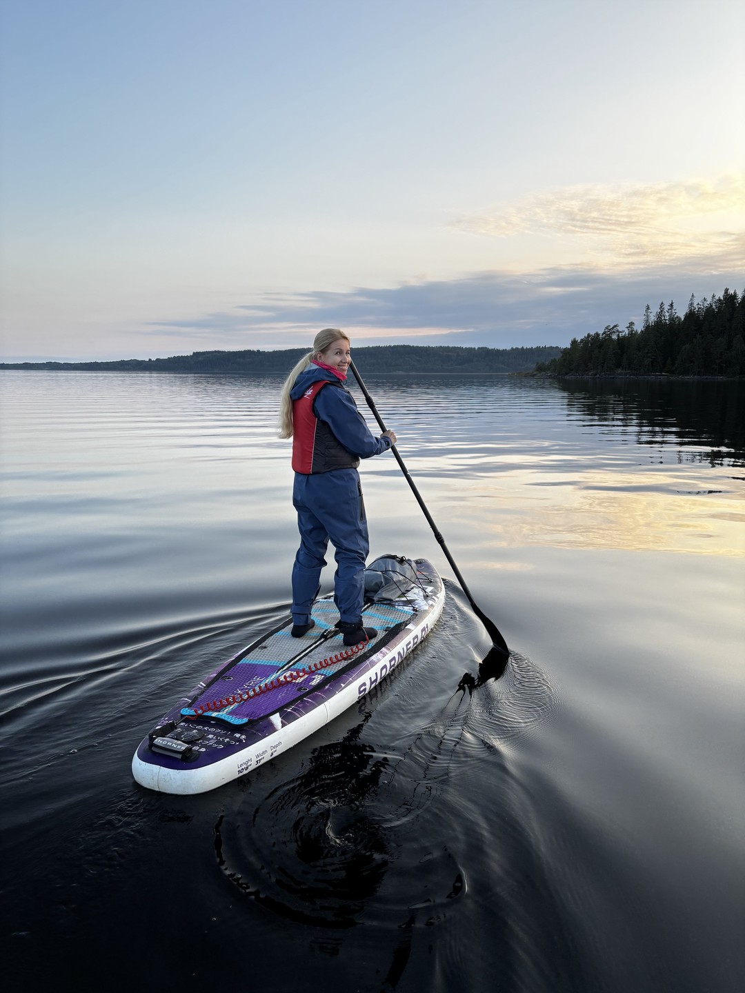 Мы всей семьёй поехали на сапах с Натальей. Очень волновались, так как это был наш первый опыт, до этого на сапах не плавали