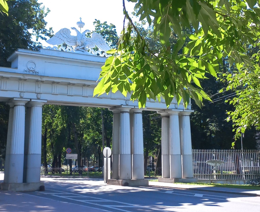 Мобильный квест «Дача в Павловске»