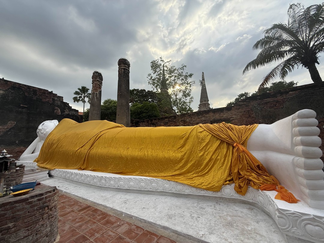 Путешествие по храмам Аюттайи - из Бангкока в небольшой группе (Елена)