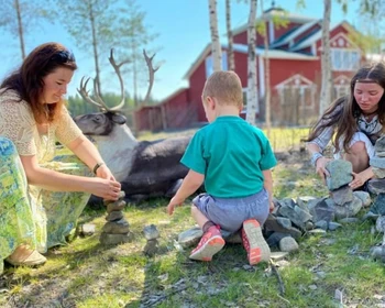 Прогулка по Петрозаводску, Онежская набережная, питомник северных оленей и ездовых собак