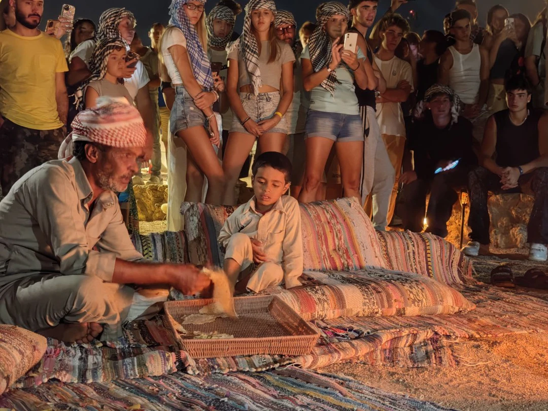 Это была лучшая экскурсия в моей жизни! Мы с женой в восторге. Махмуд профессионал своего дела