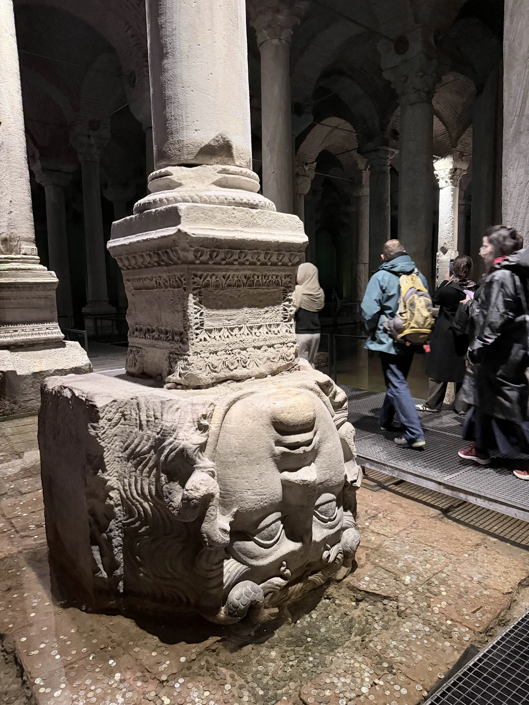 Огромное спасибо нашему гиду, три часа пролетели незаметно. Это была очень интересная экскурсия, однозначно рекомендую!