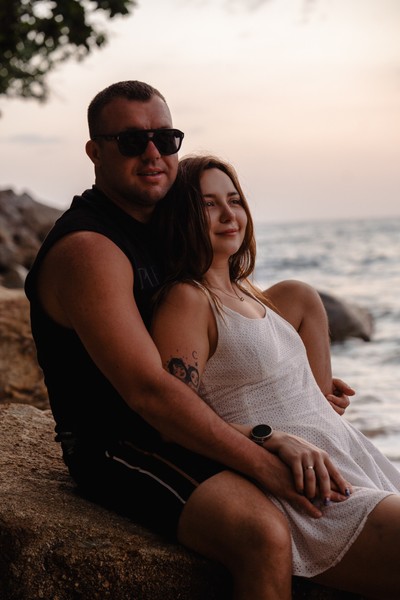 очень открытое и приятное времяпровождение. брали фотосессию с женой. дискомфорта не чувствовали совершенно на протяжении всего