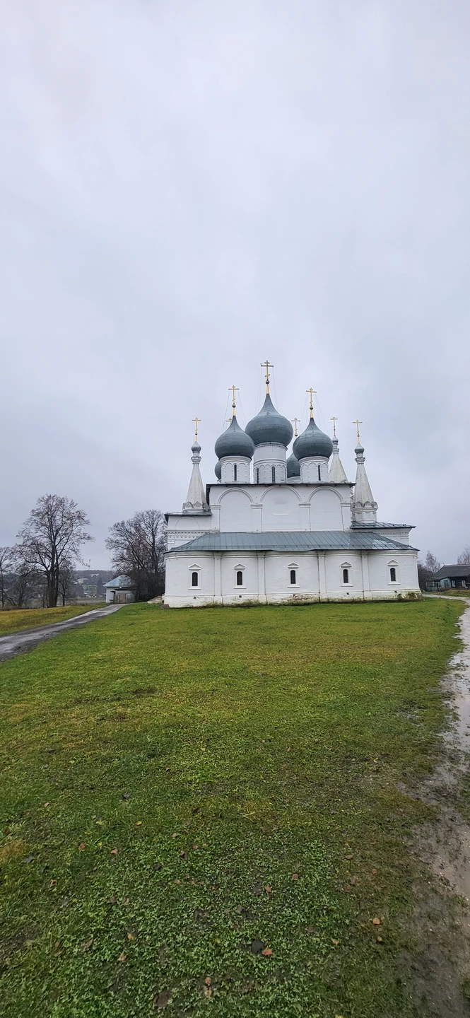 Огромное спасибо экскурсоводу Юлии за замечательно проведенную экскурсию. Хорошо продуманный маршрут, правильно выбранные обьекты для осмотра