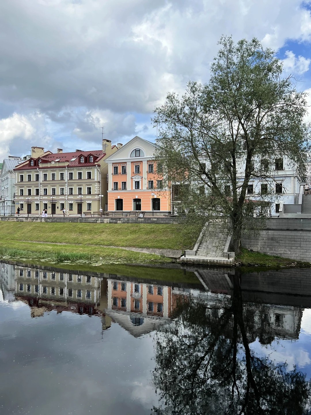Обзорная пешеходная экскурсия по Кремлю и центру Пскова (Анна)
