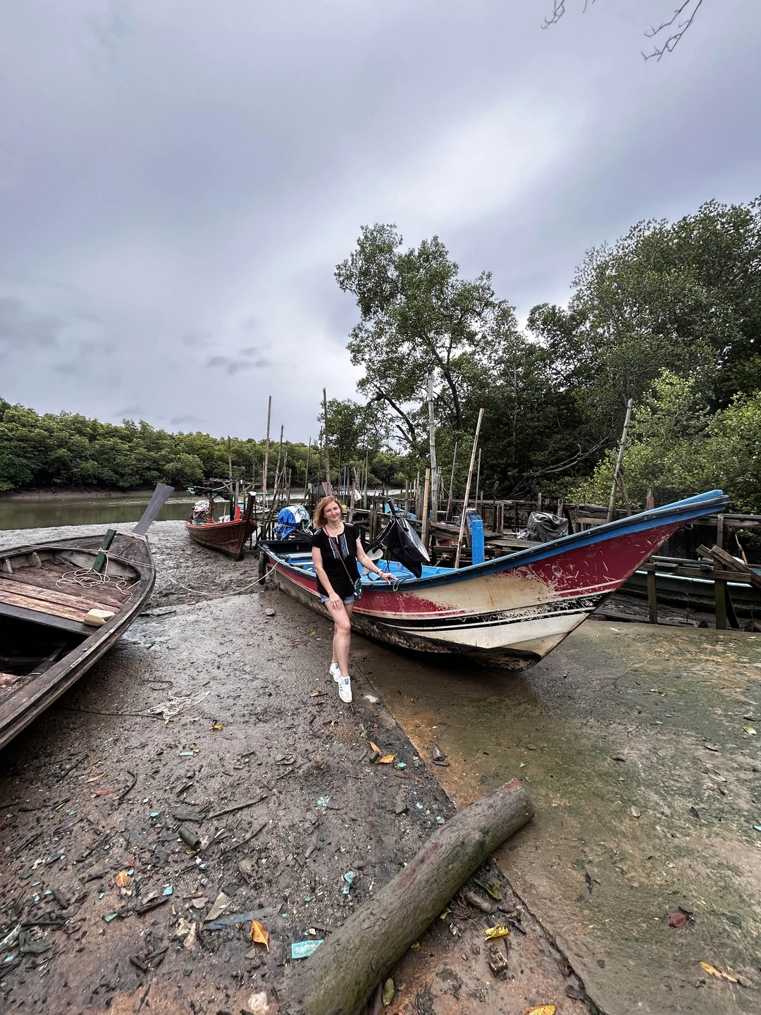 Остались в восторге от экскурсии! Отсутствие солнышка в этот день с лихвой компенсировалось интереснейшим рассказом! Ростислав