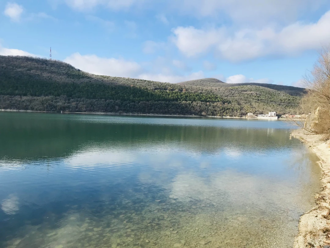 Мне очень понравилась экскурсия, много исторической информации, также рассказ про создание вина, получила ответы на все