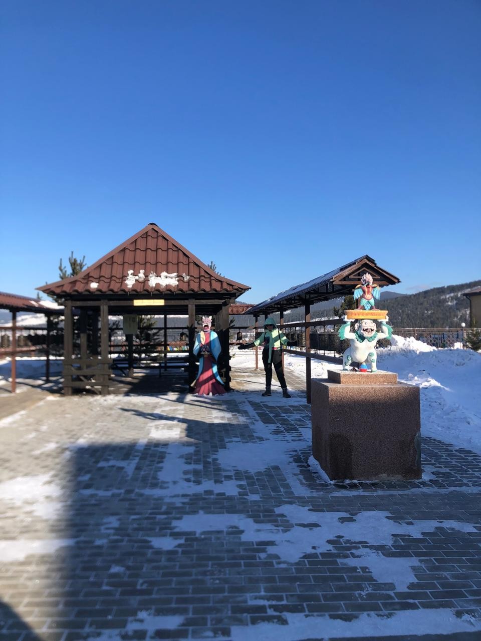 Поездка очень понравилась. Был мороз, но Он нам не помешал посмотреть Улан-Уде ранним утром. Позавтракав в