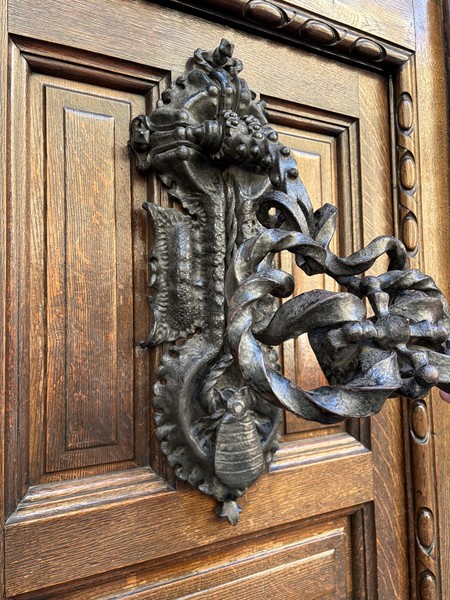 Впечатления от экскурсии великолепные! Александр отличный рассказчик, досконально разбирается в деталях темы, в которую погружает слушателей