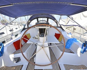Фото отзыва 1: авторский тур "На яхте по Чёрному морю из Геленджика: паруса, вино и рыбалка"