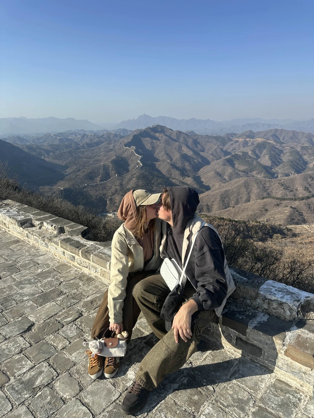 Добрый вечер, это был шикарнейший день в Китае, хотели вас поблагодарить за уйму эмоций и впечатлений! Все было восхитительно, мы в восторге