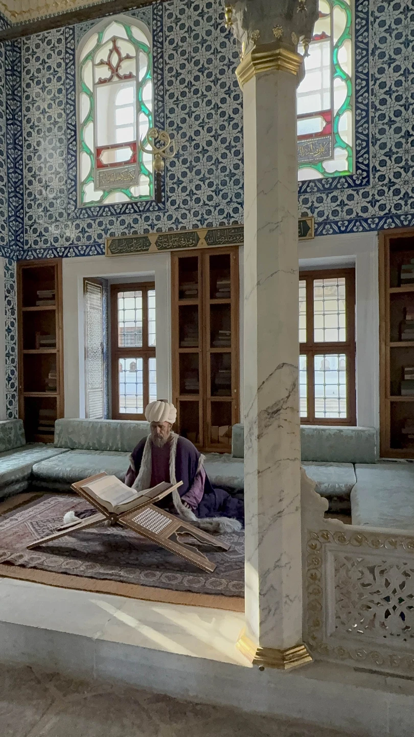 Экскурсия хорошая, интересная. По времени не продолжительная, но за 3 часа можно посмотреть очень очень быстро