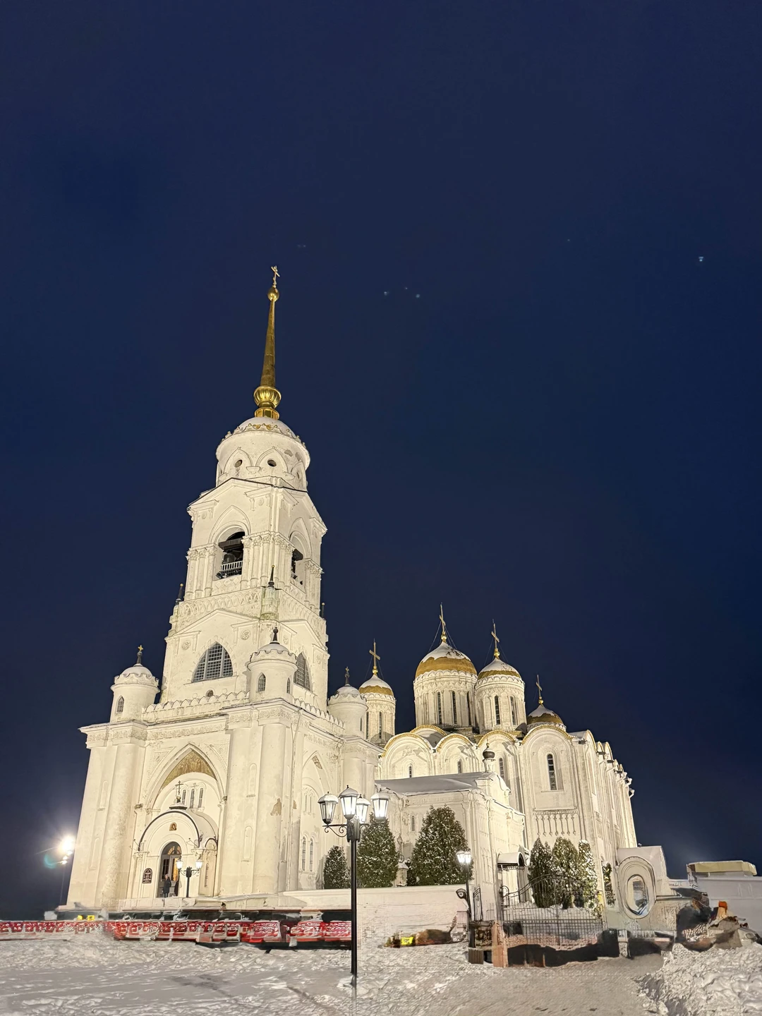 Прекрасный древний град Владимир! Елена учла все наши пожелания, особенности нашей небольшой группы - с нами