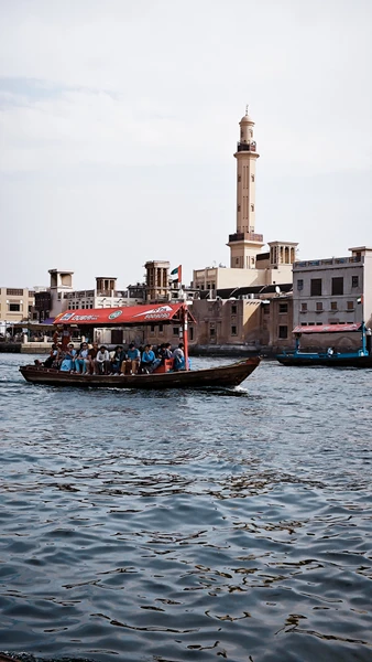 Как уже многие писали, Максим оставил только приятные впечатления! Рассказ был насыщенный и увлекательный, подача лёгкая