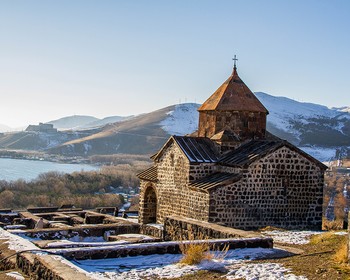 Голубая жемчужина Армении и горный воздух Цахкадзора