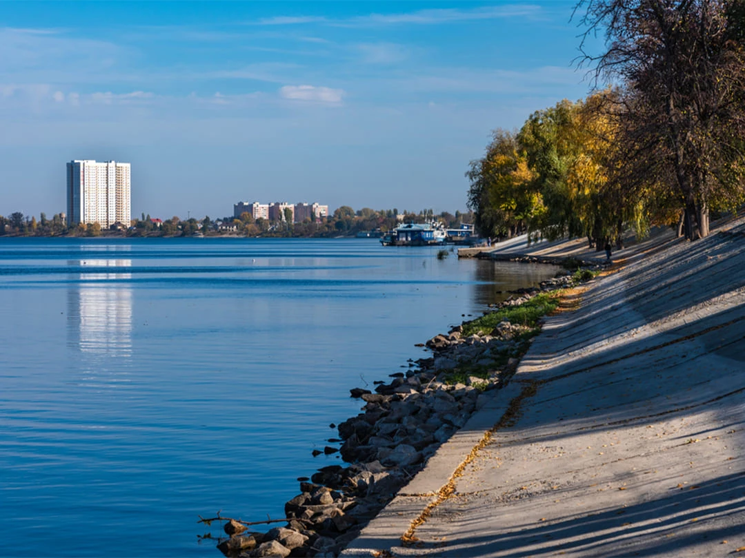 Набережная Энгельса
