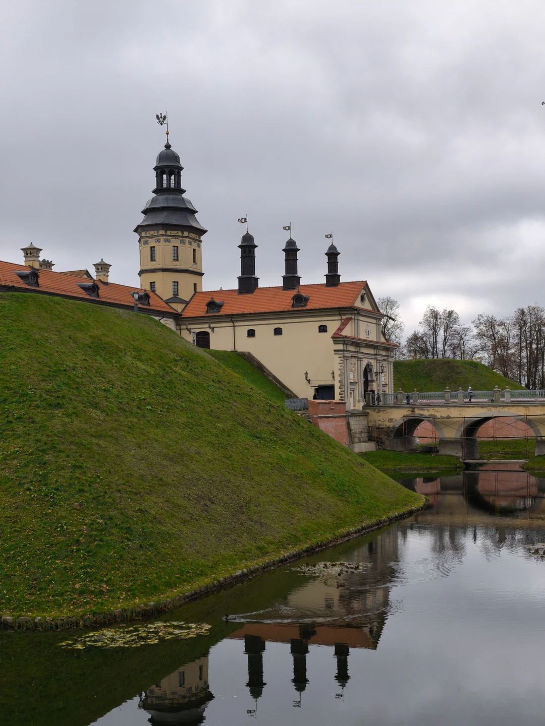 Здравствуйте. Экскурсия, а вернее маленькое путешествие, была очень яркой и запоминающейся. Иван настоящий профессионал своего дела.