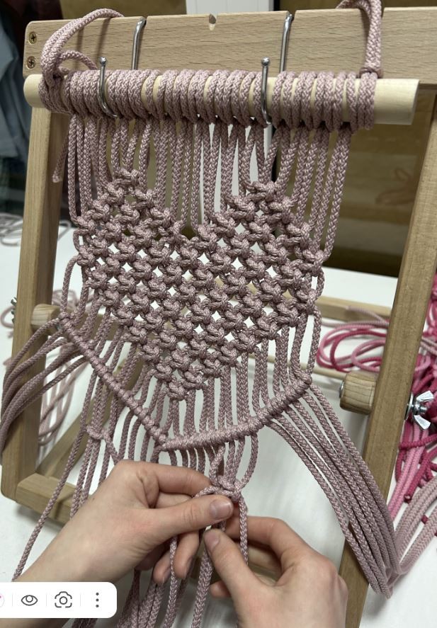 Хотим выразить благодарность Юлии и Наталье за мастер-класс! Хорошая организация, понятная подача материала, терпение мастера Натальи