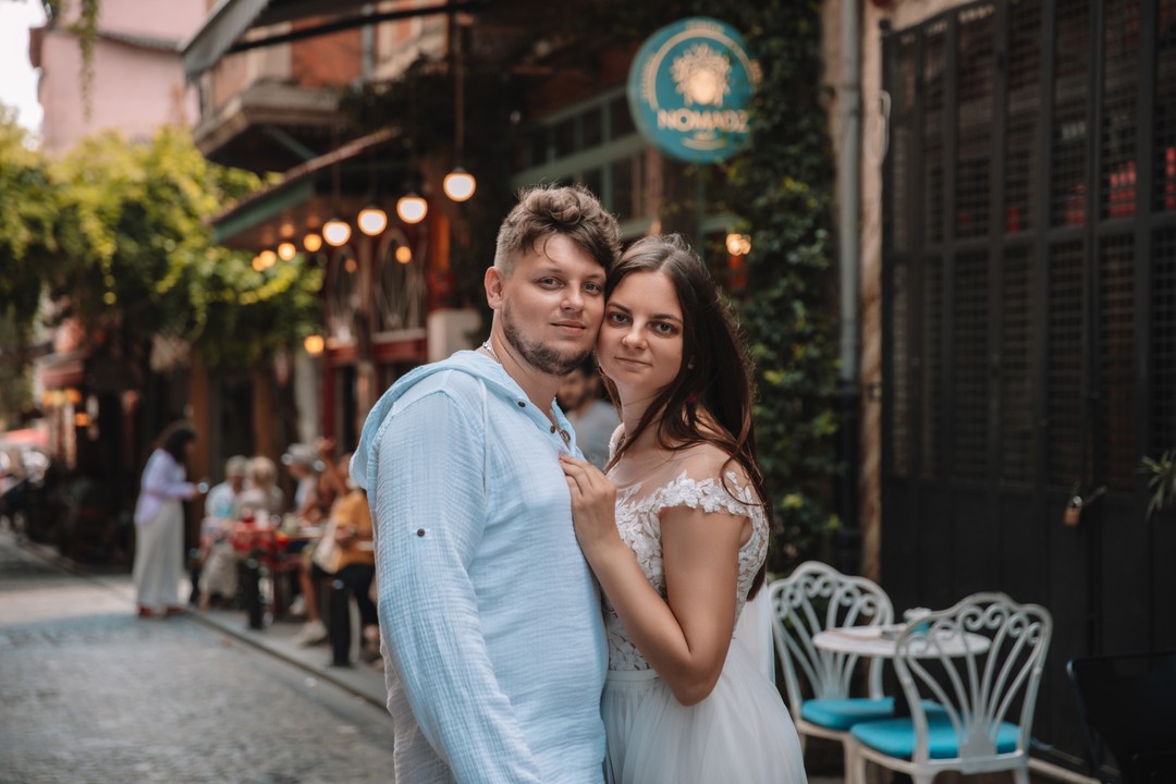 Яркий Балат, чудесная Наталья и отличная фотосесия в честь пятой годовщины свадьбы. Мы очень довольны. Спасибо)