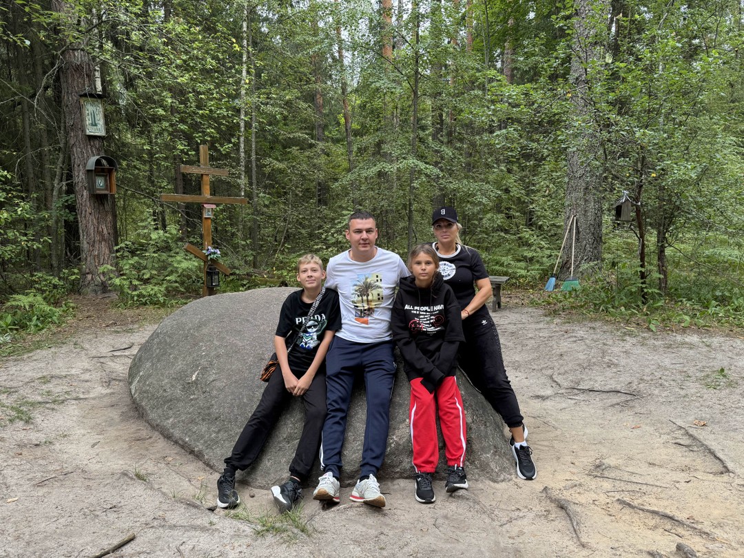 Дивеево — уникальное место, побывать в котором стоит каждому! Были на экскурсии с семьей в августе