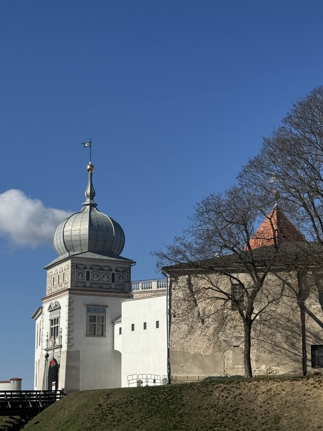 Спасибо Инне за отличную экскурсию. Очень содержательно, Инна готова говорить о Гродно часами, а мы были