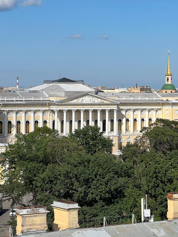 Фото к экскурсии Пируэты Петербурга: погулять по центру и подняться крышу