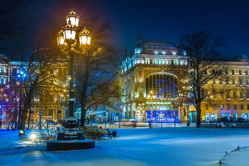 Фото 10 - Фонари ночного Петербурга — прошлое, настоящее, будущее