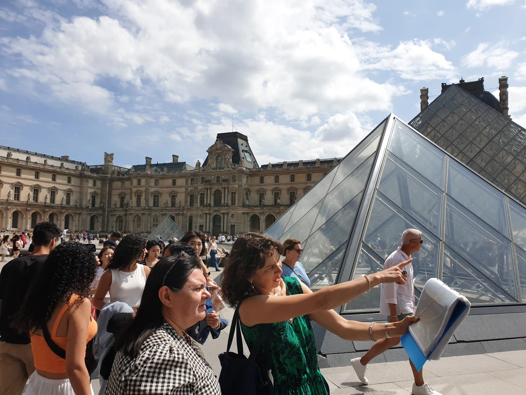 «Три мушкетёра» на улицах Парижа (Алексей)